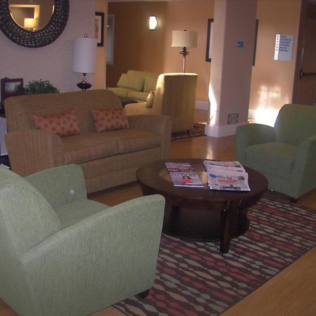 Holiday Inn Express Stockton Southeast By Ihg Exteriör bild