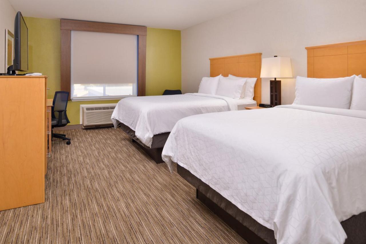 Holiday Inn Express Stockton Southeast By Ihg Exteriör bild