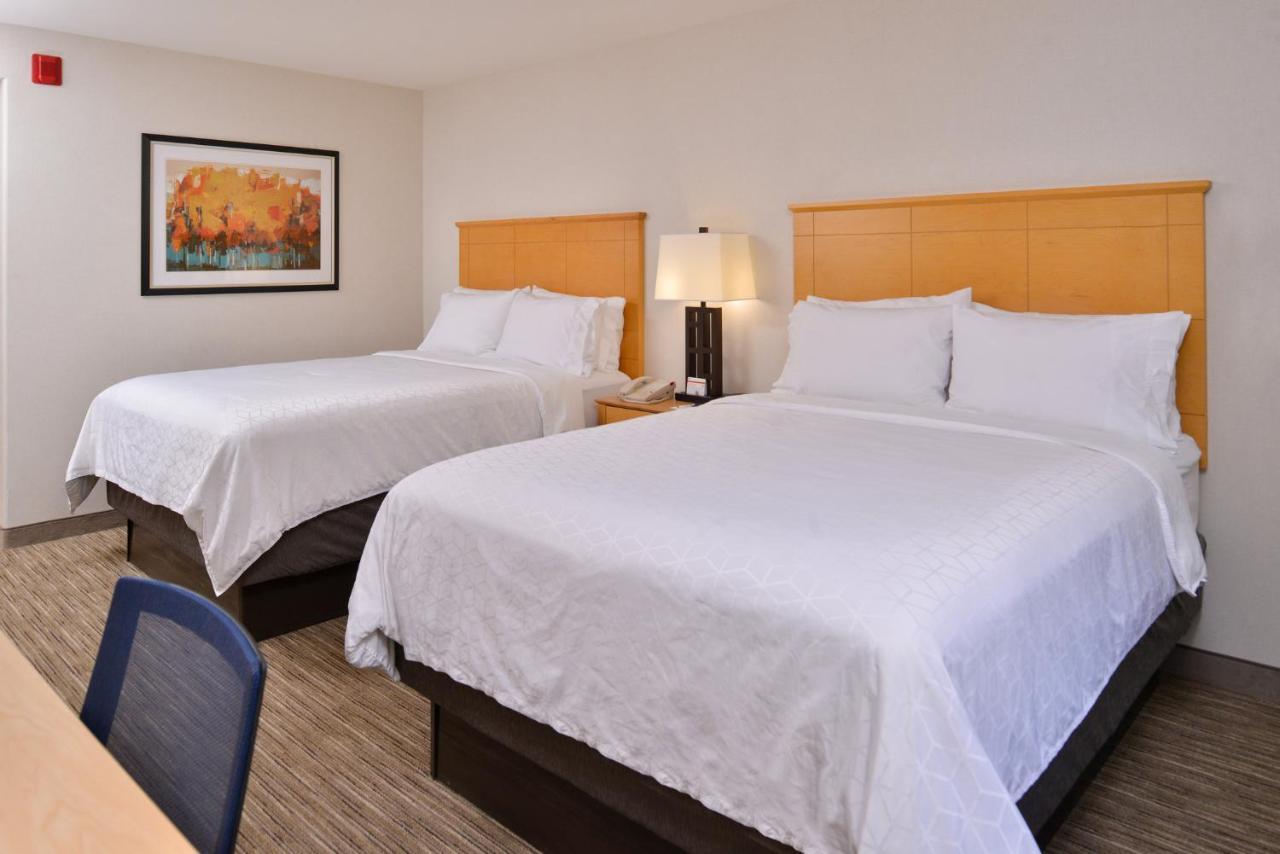 Holiday Inn Express Stockton Southeast By Ihg Exteriör bild