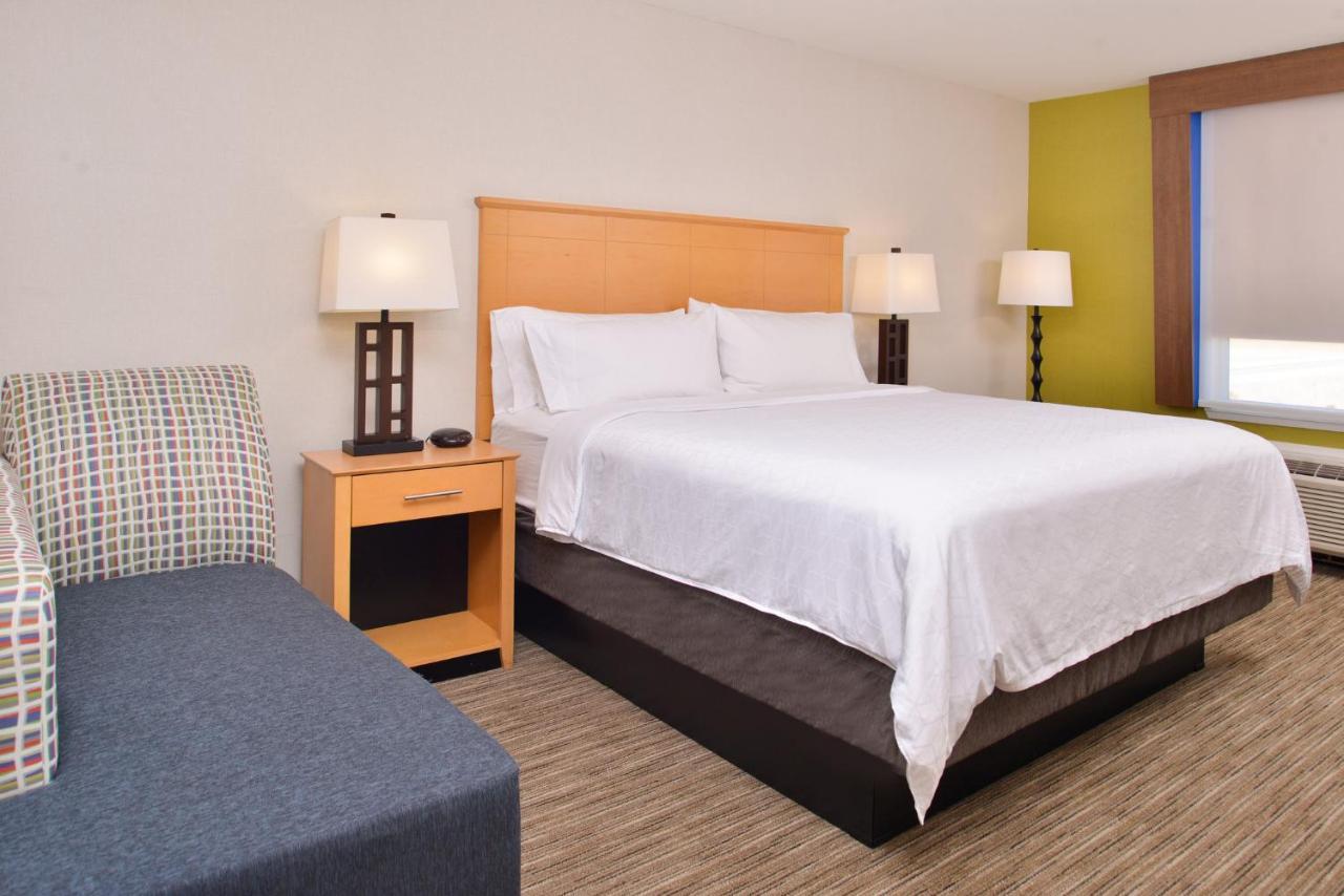 Holiday Inn Express Stockton Southeast By Ihg Exteriör bild