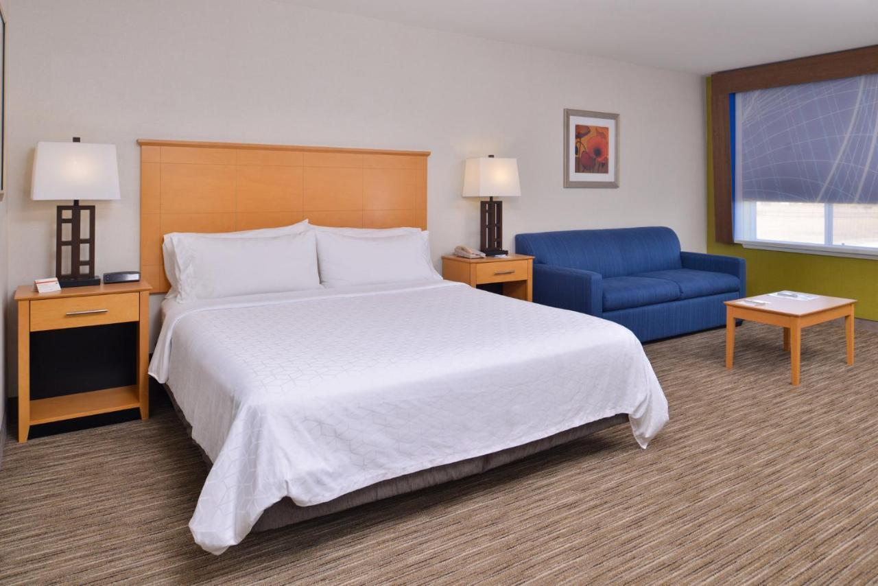 Holiday Inn Express Stockton Southeast By Ihg Exteriör bild