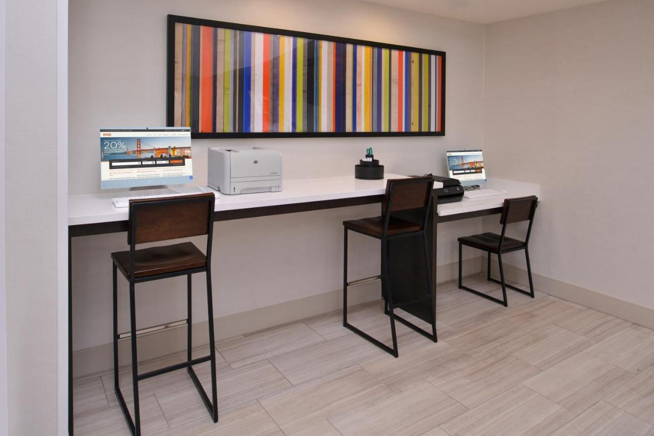 Holiday Inn Express Stockton Southeast By Ihg Exteriör bild