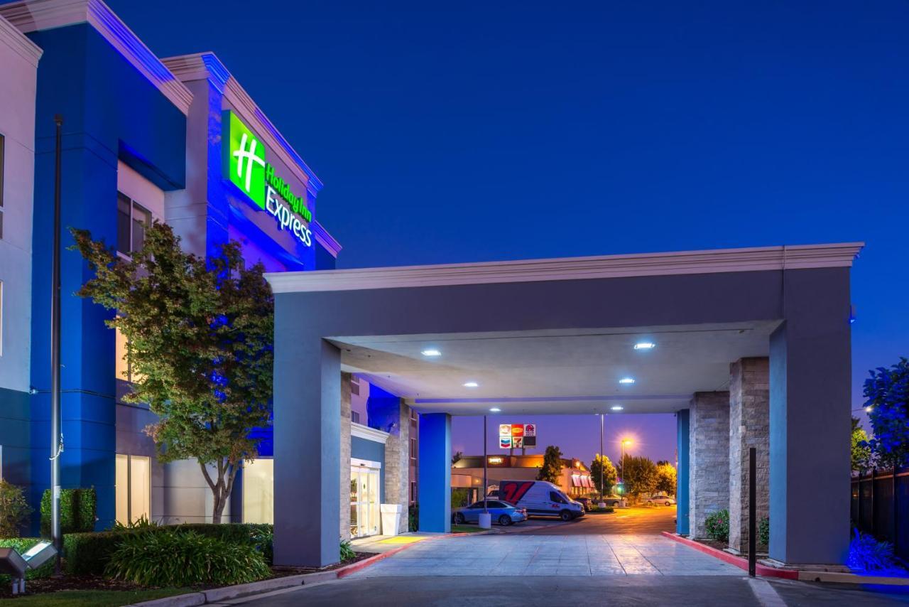 Holiday Inn Express Stockton Southeast By Ihg Exteriör bild