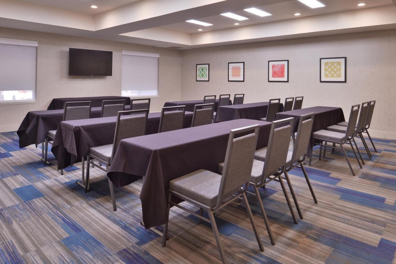Holiday Inn Express Stockton Southeast By Ihg Exteriör bild