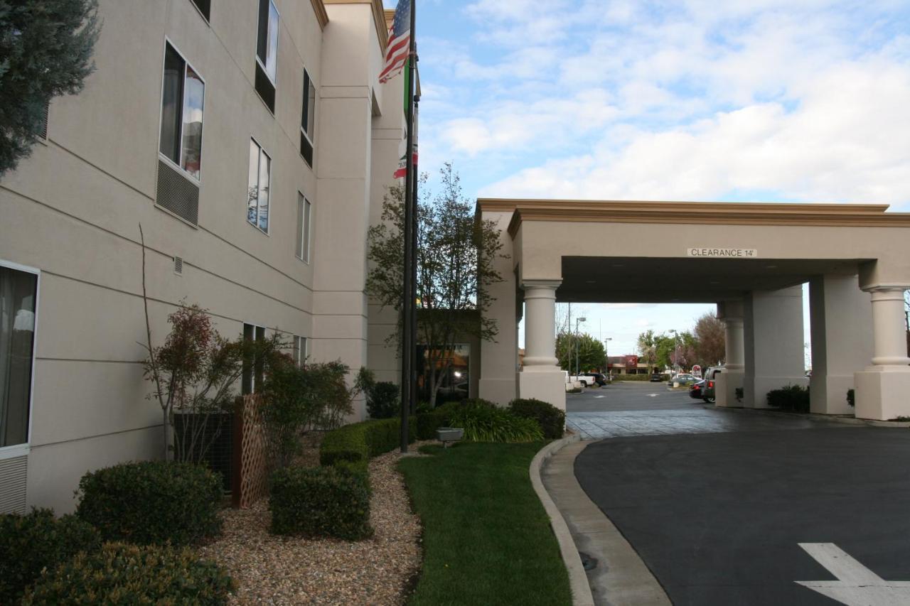 Holiday Inn Express Stockton Southeast By Ihg Exteriör bild