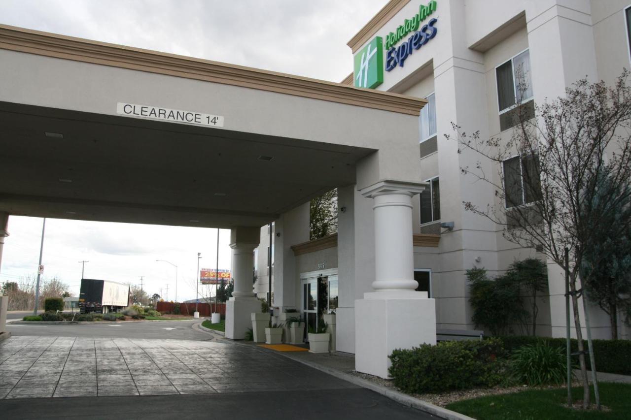 Holiday Inn Express Stockton Southeast By Ihg Exteriör bild